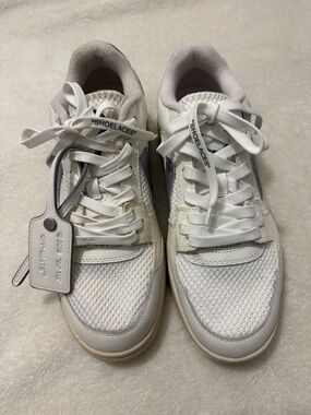 Off-White Men's White Gray Low-Top Sneakers